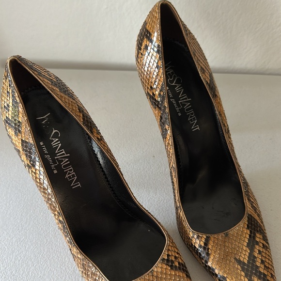 Saint Laurent Snakeskin Animal Print Pumps - Picture 11 of 11